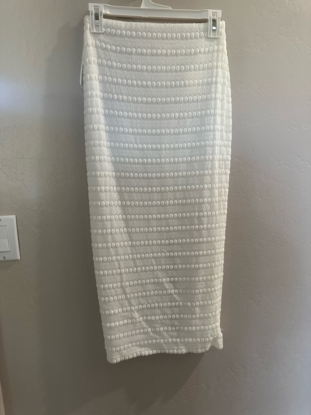 White Textured Midi Skirt - Sleek Knit Pencil Style